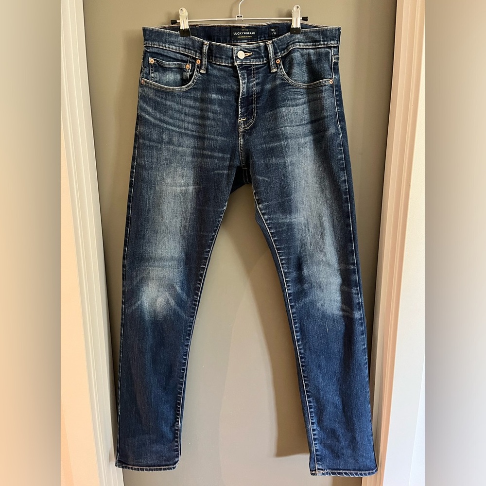 Lucky Brand Jeans / 33 x 32 / straight leg